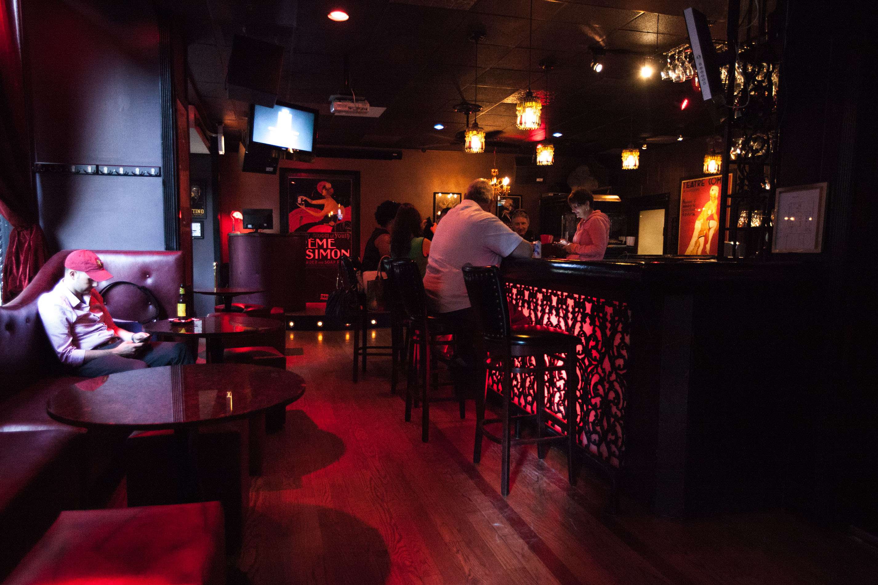 Brando's Speakeasy Dining Area